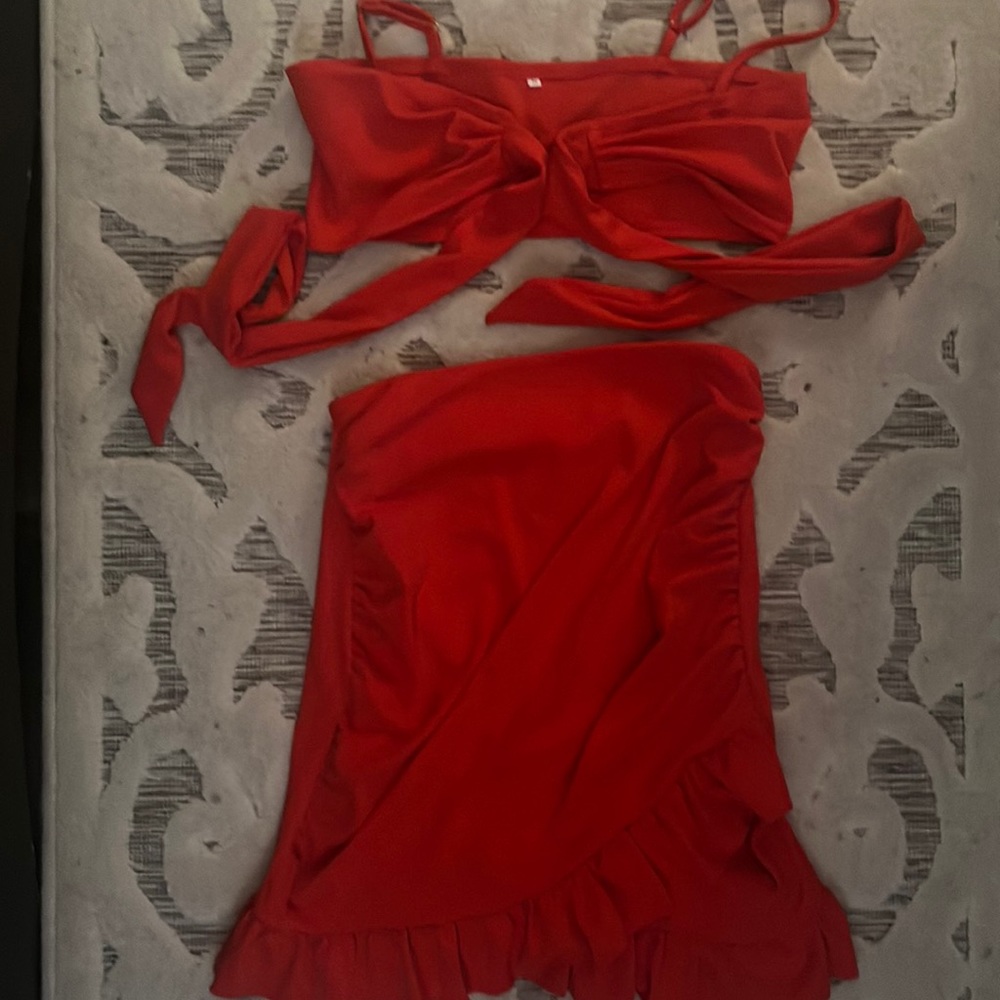 Self tie red two piece set